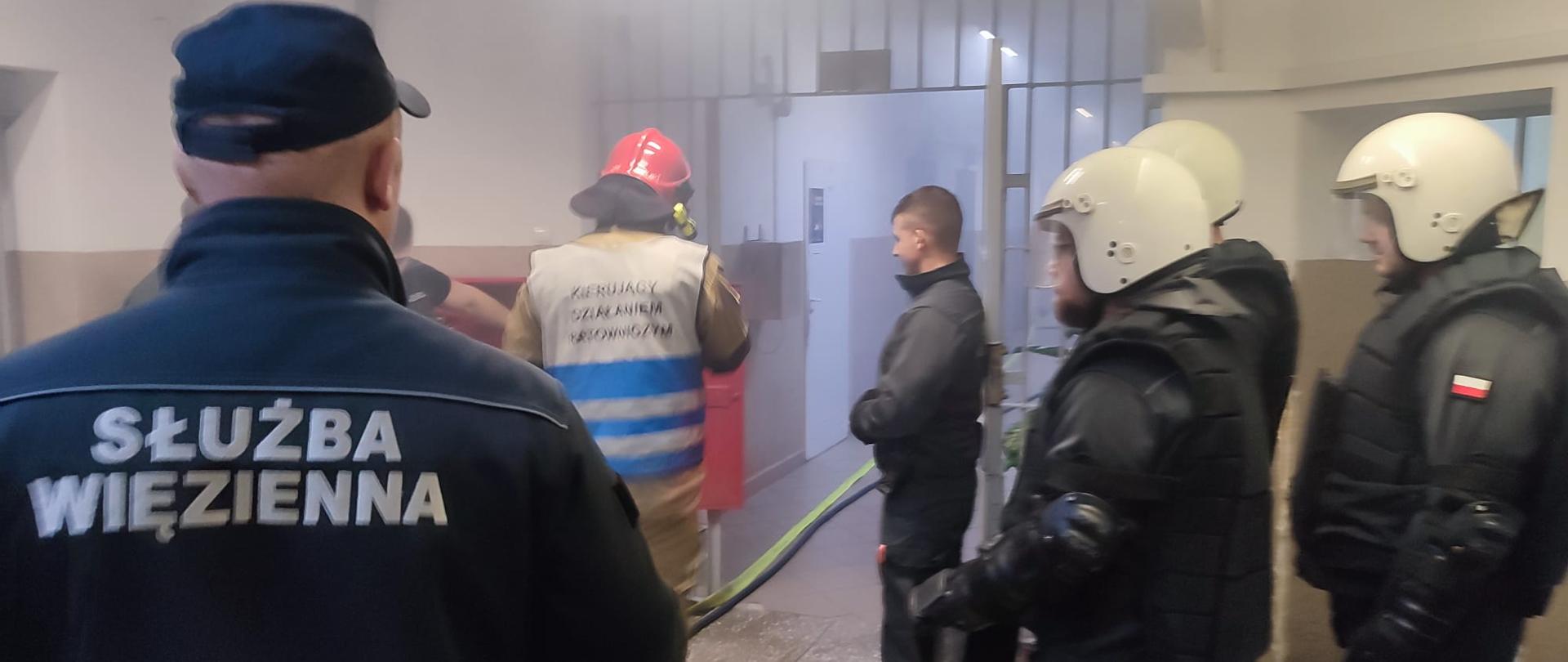Ćwiczenia pożarowe w areszcie śledczym w Koszalini