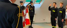 Uroczyste ślubowanie nowych strażaków