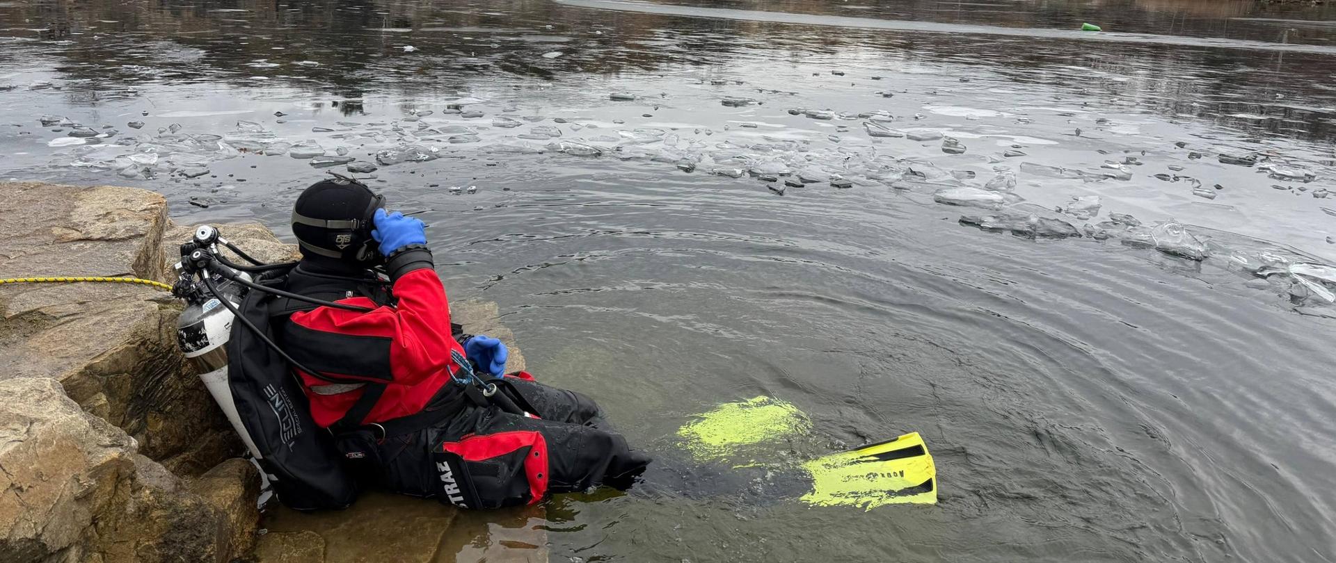 Ćwiczenia pod lodem SGRWN Wrocław 1