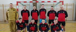 Drużyna KP PSP Wyszków w strojach sportowych