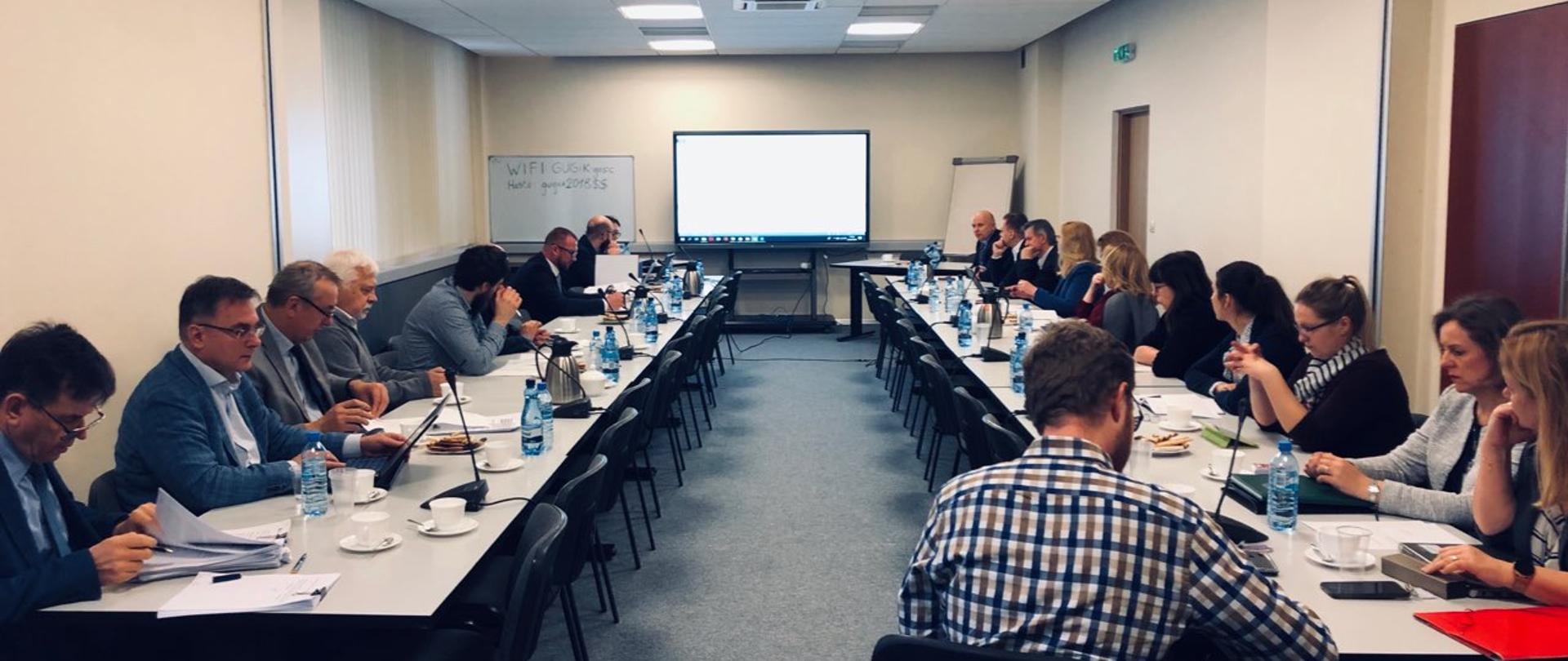 Członkowie podczas posiedzenia Rady IIP.