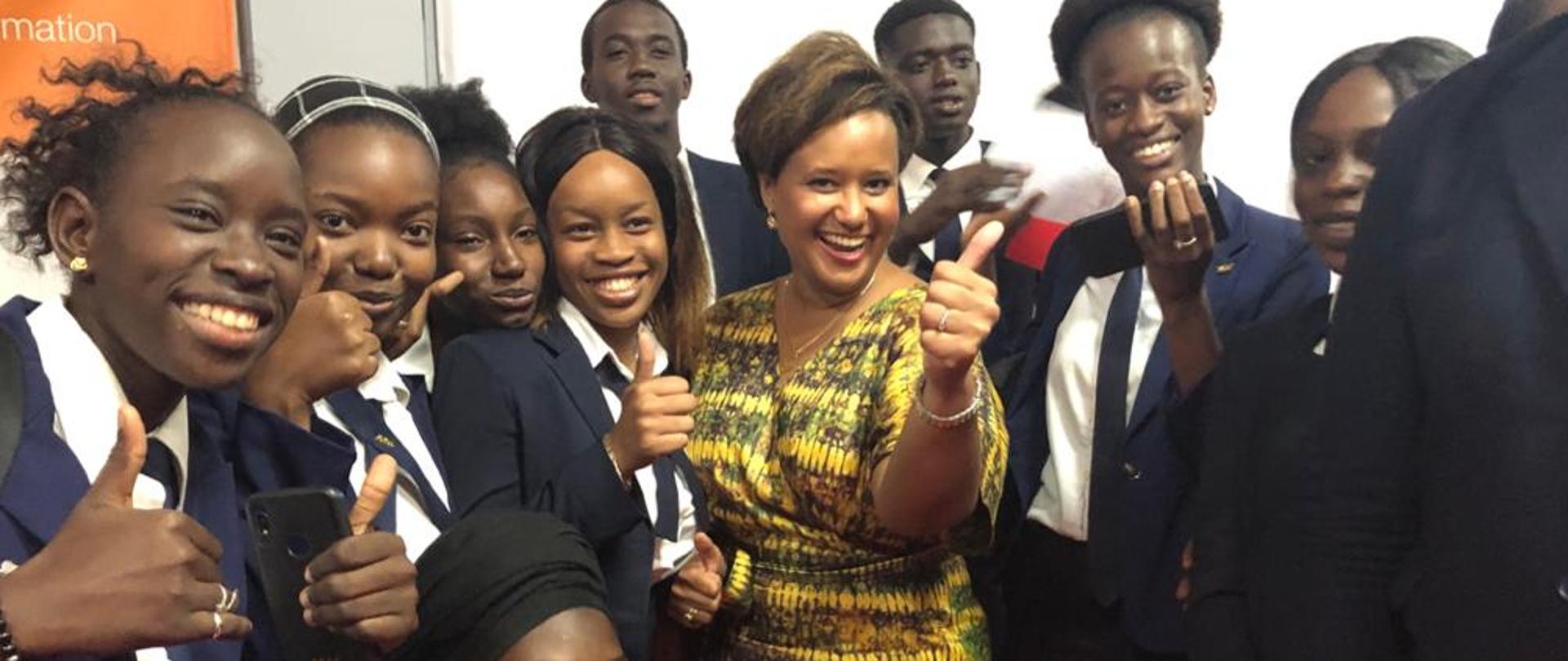 Spotkanie Ambasador Margarety Kassangany ze studentami uczelni Institut Supérieur de Management