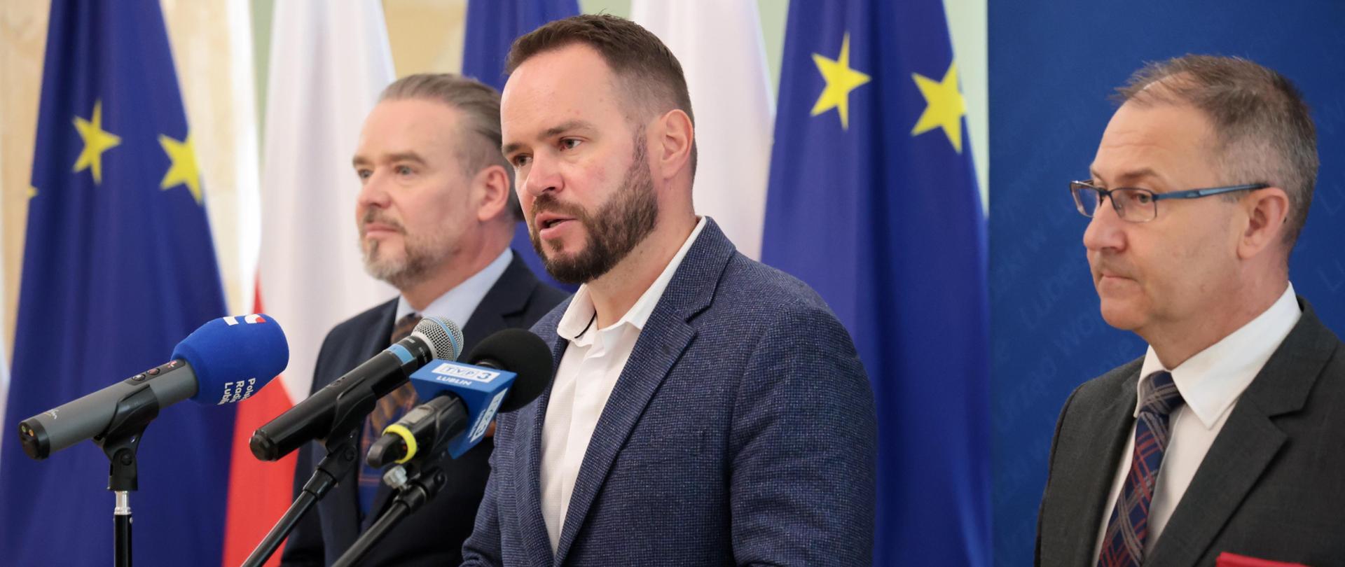 Dodatki do wynagrodzeń dla pracowników pomocy społecznej, pieczy zastępczej i opieki nad dziećmi do lat 3
