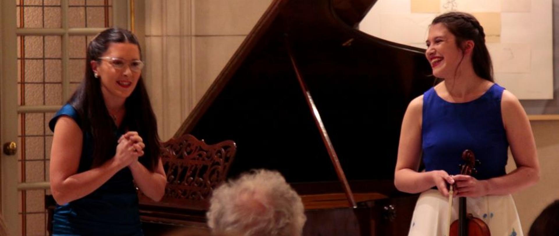 Victoria y Barbara Warzyca, dos extraordinarias artistas argentinas de origen polaco, fueron las protagonistas de otro evento organizado en el marco de las Jornadas Culturales Argentino Polacas.