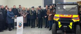 Uroczyste przekazanie samochodu typu UTV dla OSP Trzcianka
