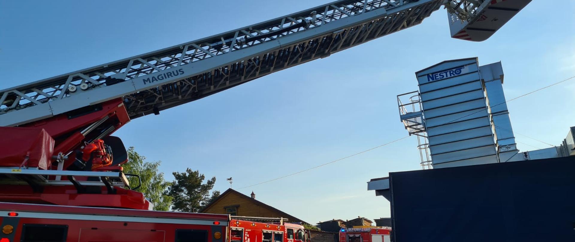 POŻAR PODDASZA I POŻAR SADZY W KOMINIE