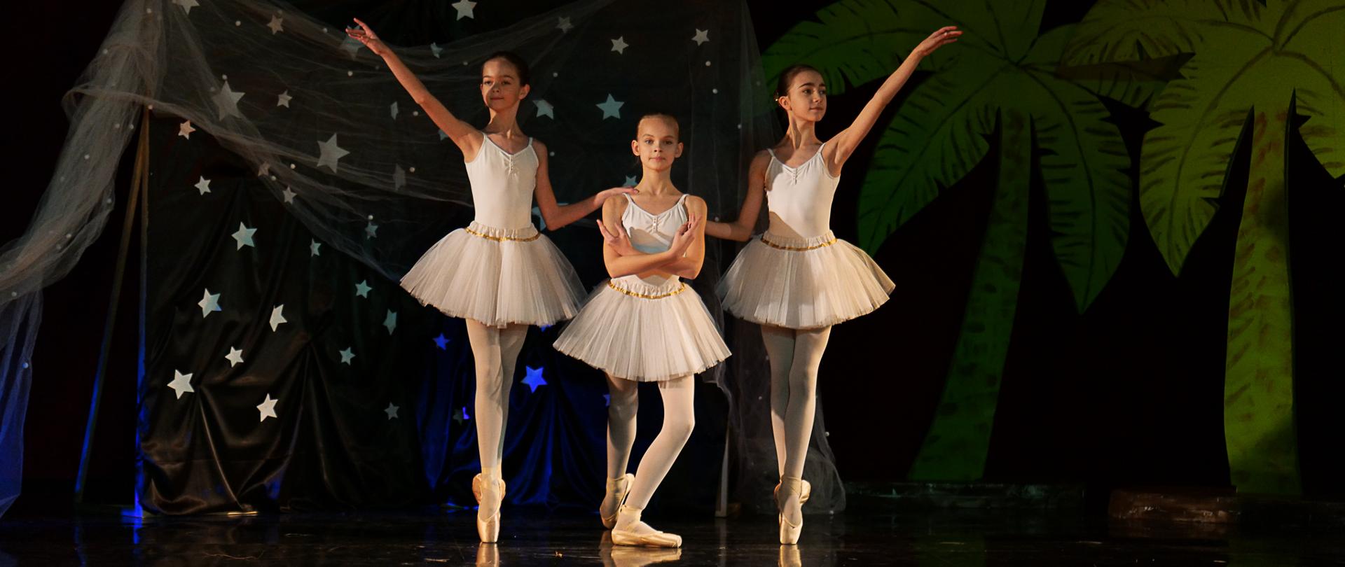 Zdjęcie z Wigilii Szkolnej. Spektakl jasełkowy w Auli im. Jana Karnyskiego.
Zdjęcie wykonał Pan Artur Kos.