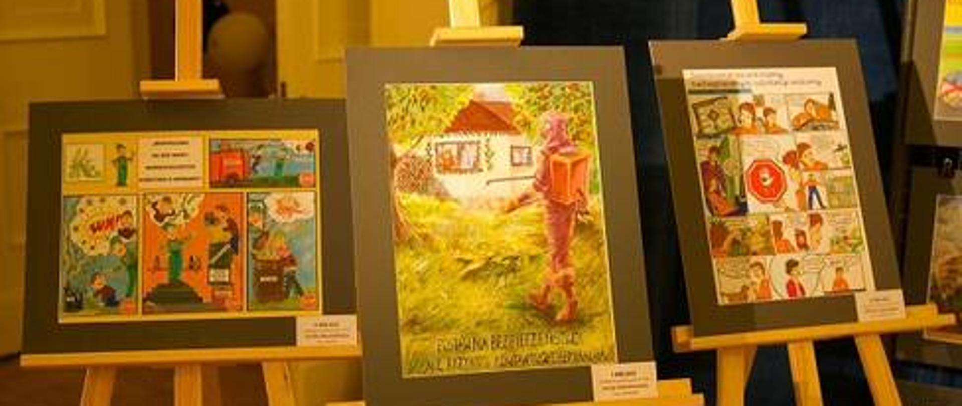 dziecięce obrazki na sztalugach