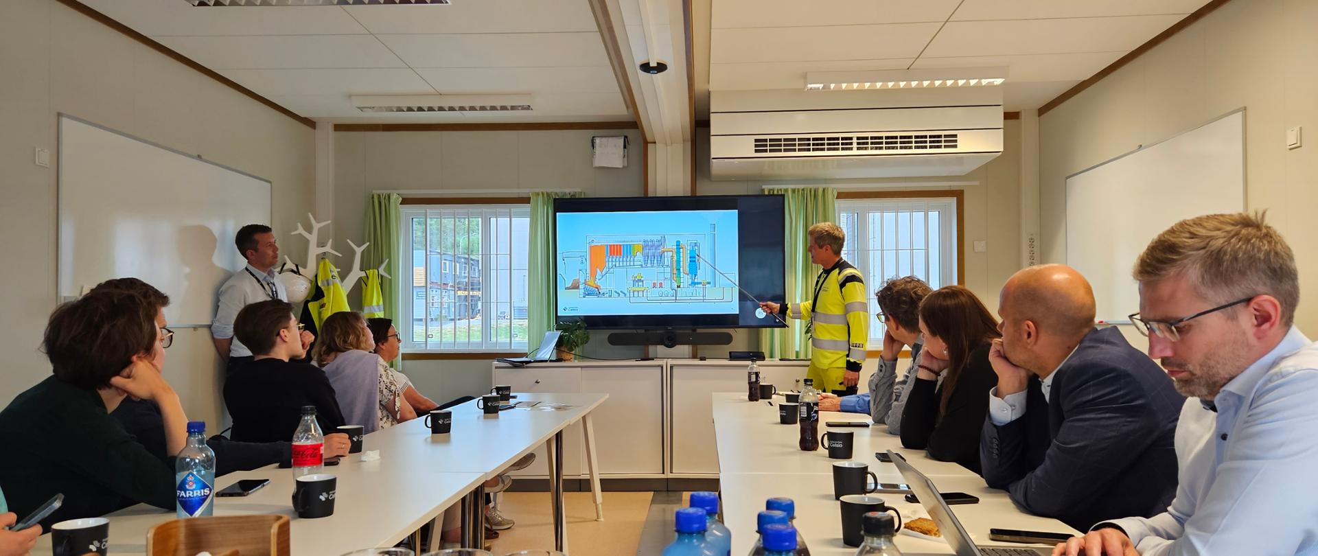 prezentacja w spalarni śmiec