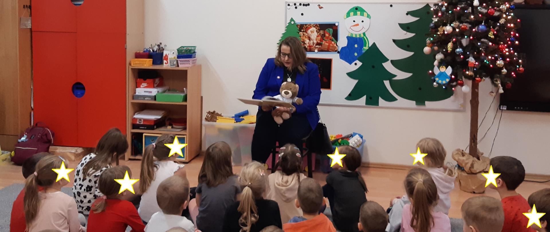 Zajęcia profilaktyczne w przedszkolu nr 42 w Bytomiu przedstawiono przedszkolakom bajkę Przygody Dzielnego Niedźwiadka Szczepana