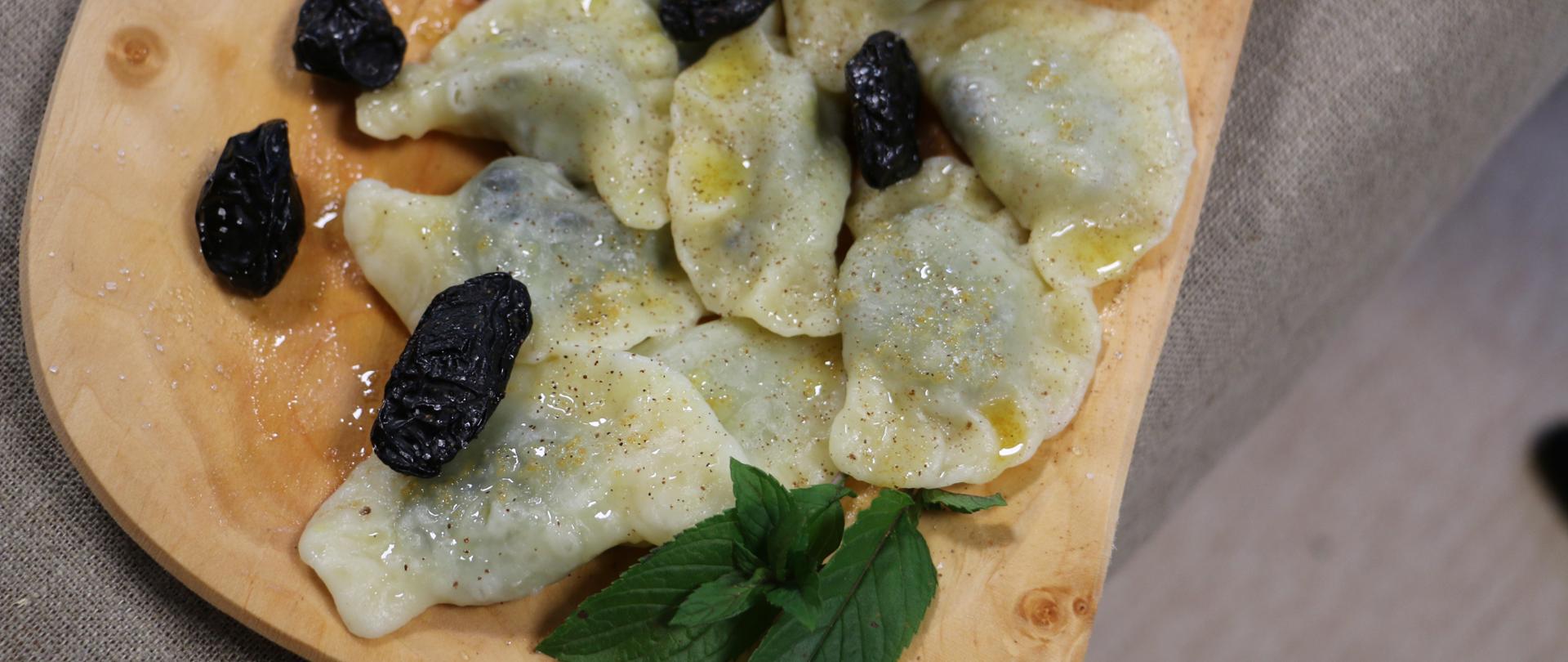 Pierogi ze śliwkami