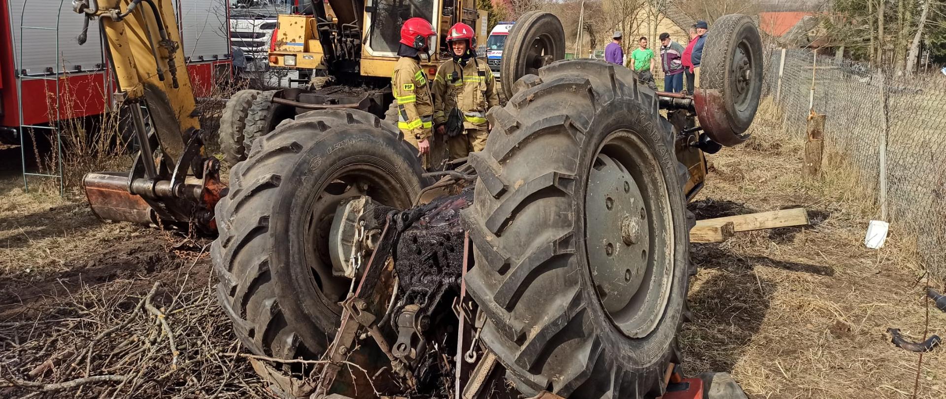 Wypadek z udziałem ciągnika rolniczego w Barszczówce