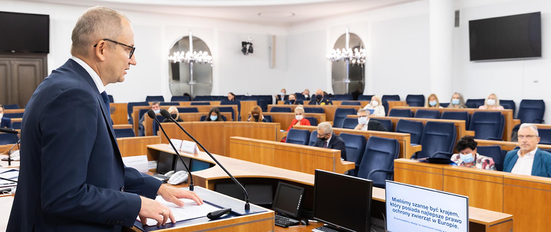 Wiceminister Błażej Poboży wziął udział w Ogólnopolskim Kongresie Praw Zwierząt