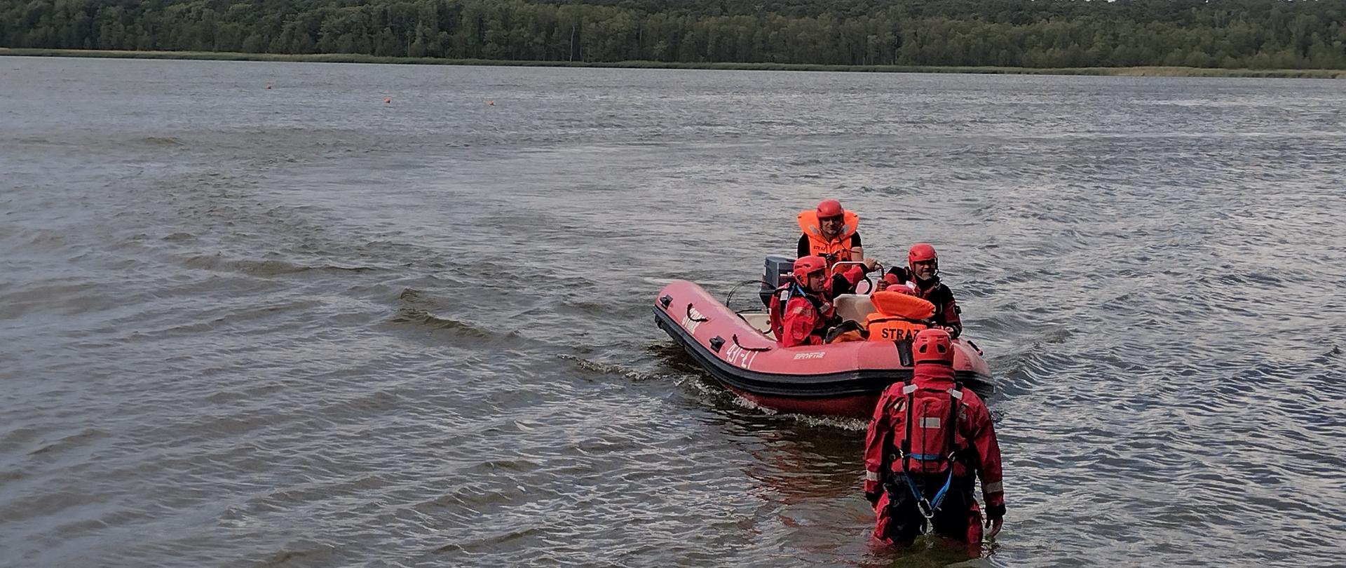 Bezpieczeństwo wypoczynku nad wodą. Przygotowanie gostynińskich strażaków do sezonu letniego. 