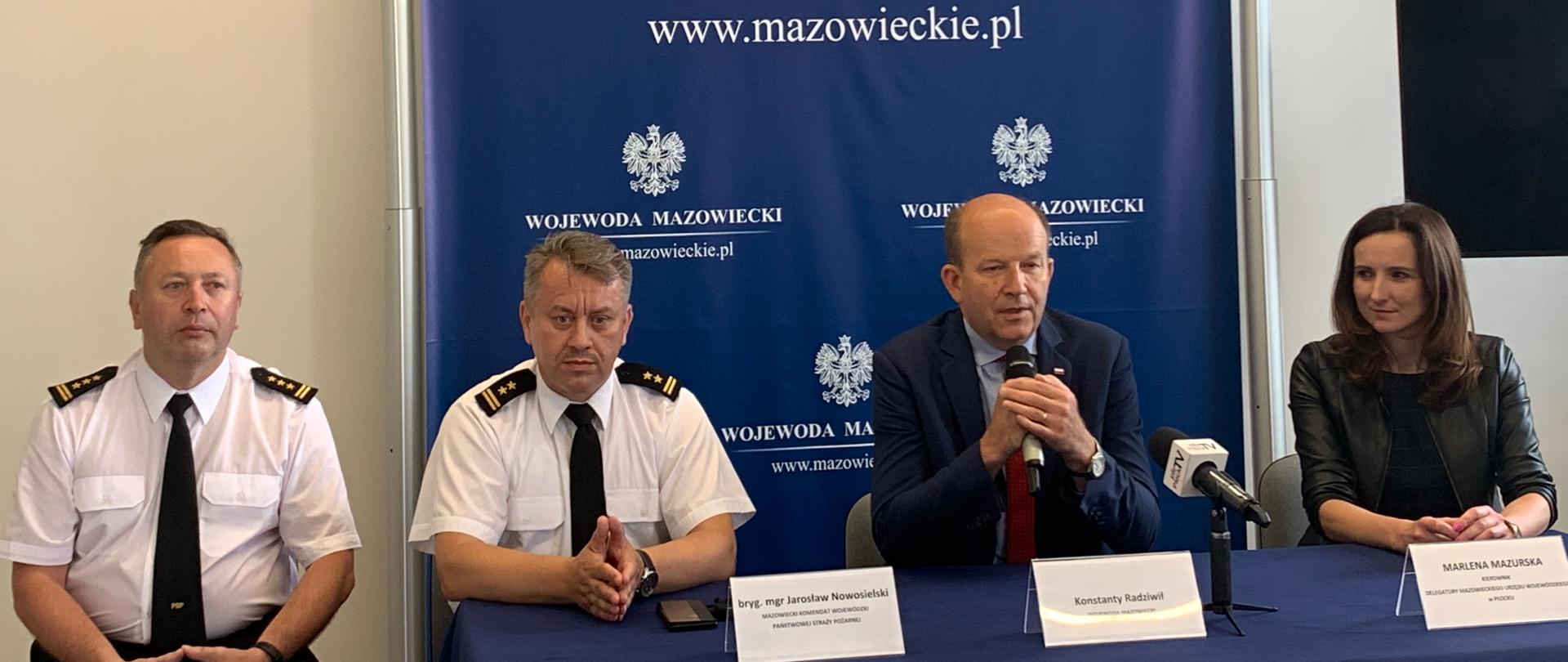 W spotkaniu w Płocku Wojewodzie towarzyszyli m.in.: Kierownik Delegatury MUW w Płocku Marlena Mazurska i Mazowiecki Komendant Wojewódzki bryg. Jarosław Nowosielski