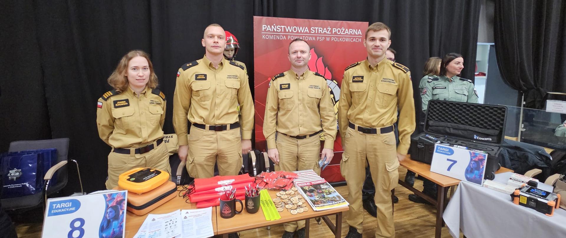 Funkcjonariusze Komendy Powiatowej PSP w Polkowicach na Targach Edukacyjnych
