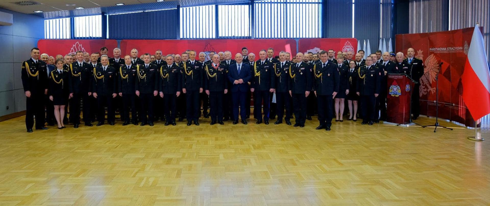 Uroczysta_zbiórka_z_okazji_zakonczenia_słuzby_przez_st_bryg_Piotra_Gadowskiego