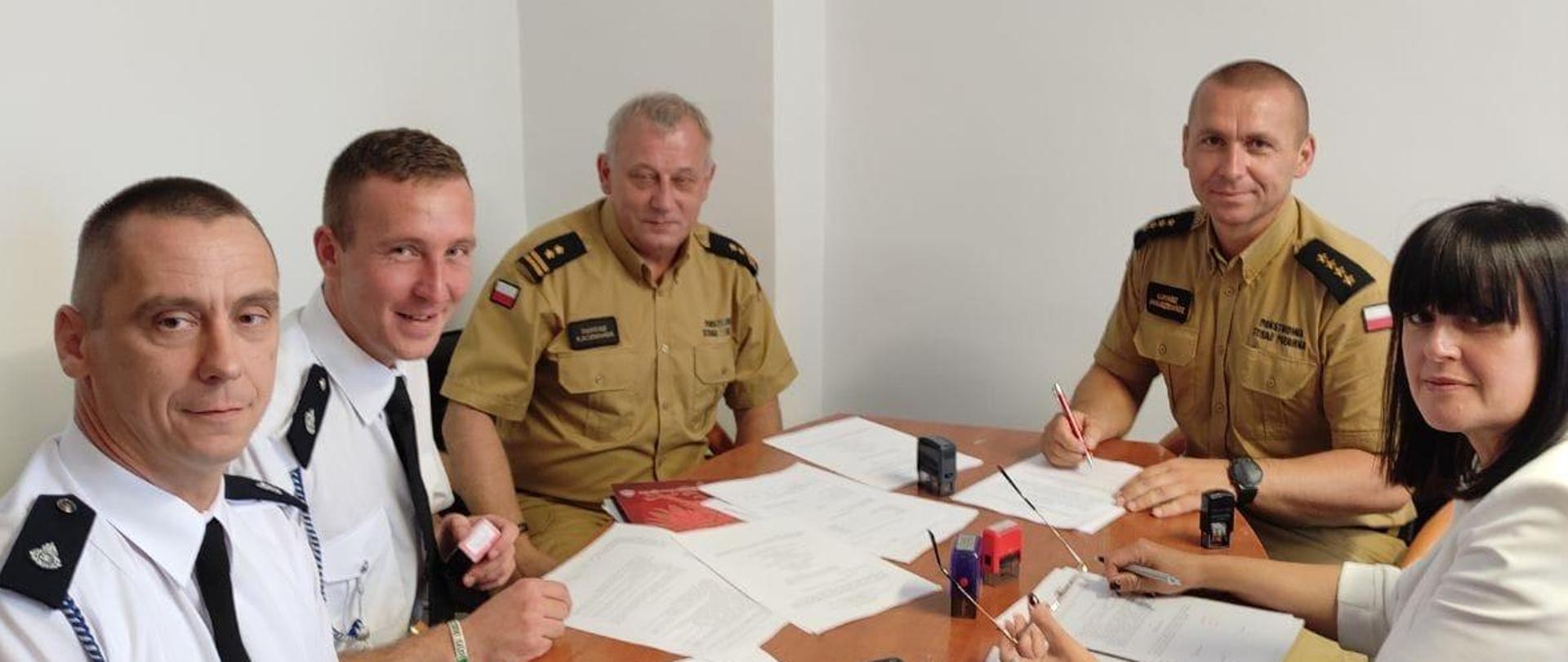 podpisanie porozumienia trójstronnego o włączeniu OSP Smolno Wielkie do KSRG