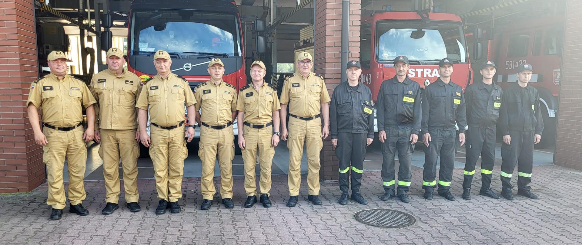 Wizyta zastępcy komendanta głównego PSP nadbryg. Krzysztofa Hejduka w KP PSP Sucha Beskidzka.