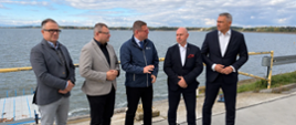 Wiceminister Przemysław Koperski z wizytą na Dolnym Śląsku. Postępy inwestycji przeciwpowodziowych