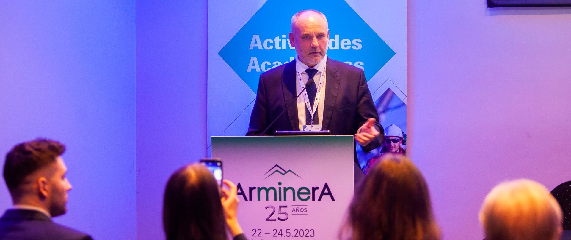Wiceminister klimatu i środowiska Piotr Dziadzio uczestniczył w targach górniczych ARMINERA - Międzynarodowych Argentyńskich Targach Przemysłu Wydobywczego.