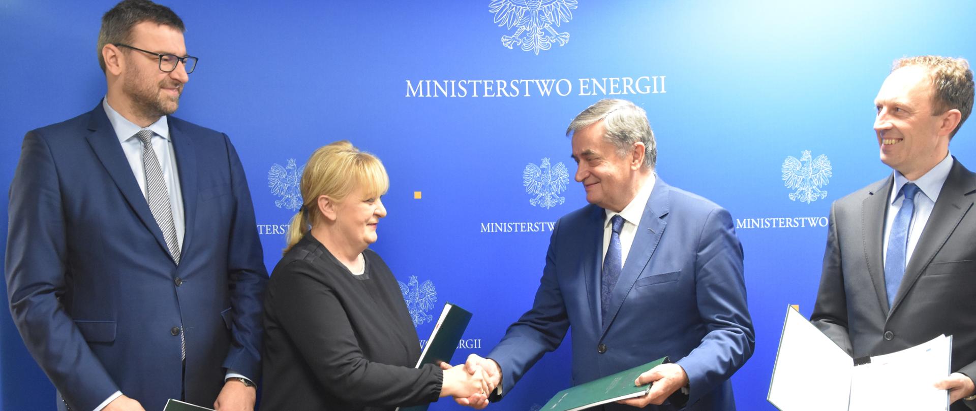 Podpisanie umowy o unijne dofinansowanie na zwiększenie potencjału przyłączania źródeł energii odnawialnej