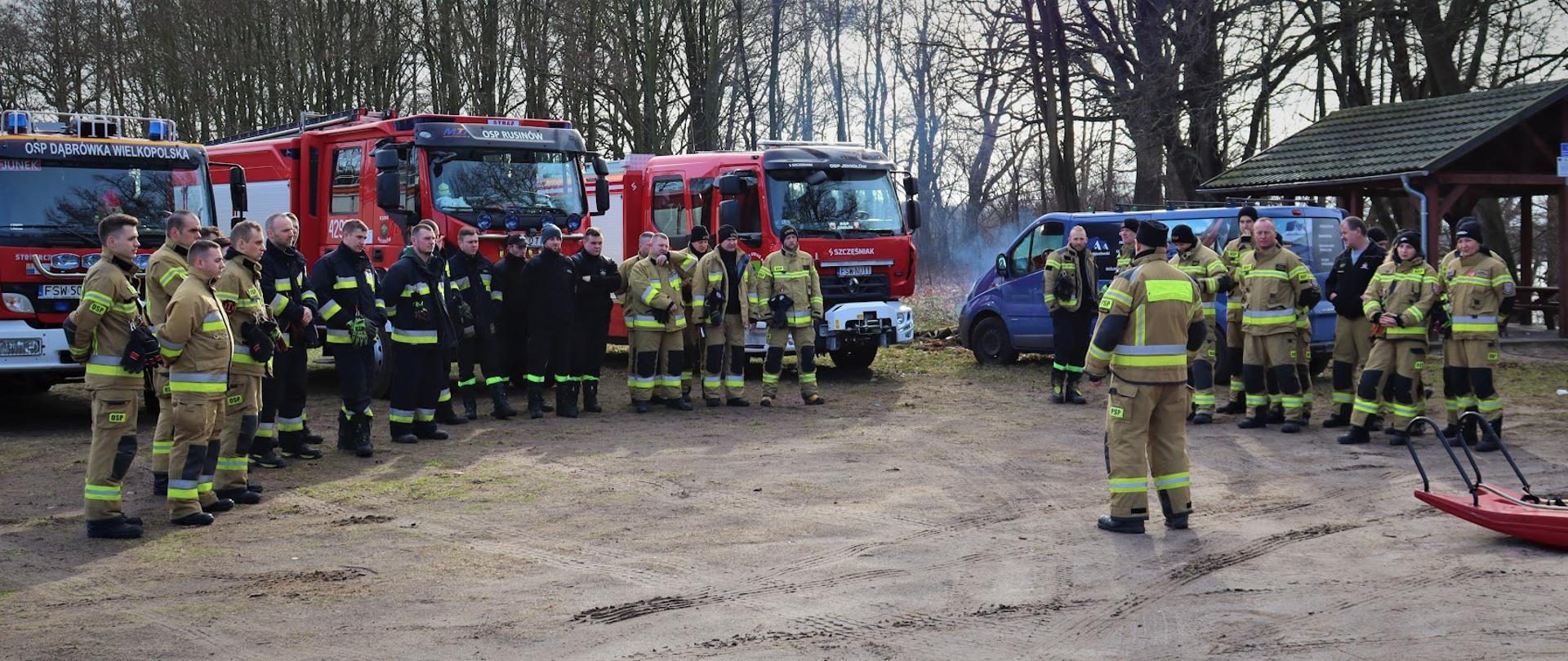 Ćwiczenia z ratownictwa wodno-lodowego