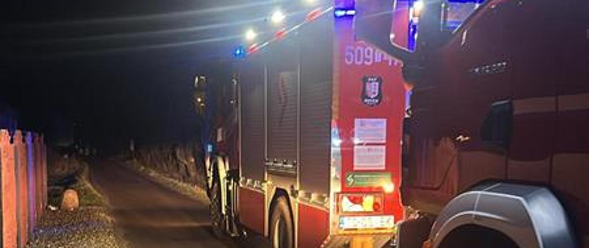 Pojazdy ratownicze w trakcie działań