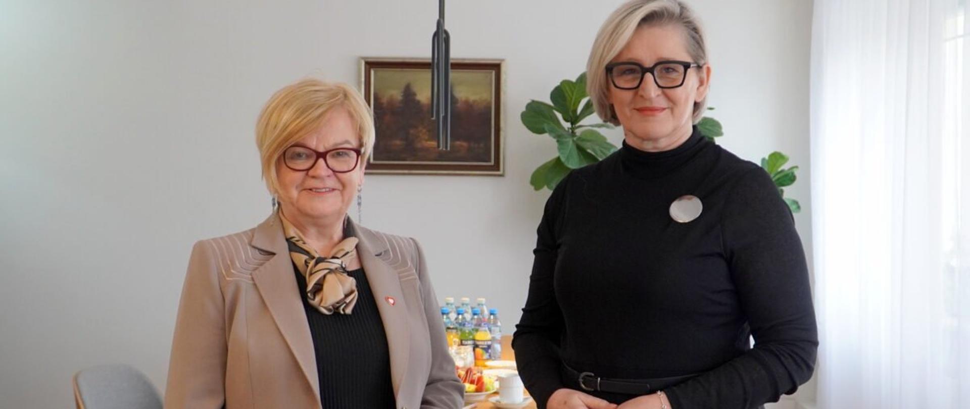  Konsul generalny Republiki Słowackiej w Krakowie Zlata Šipošová i wojewoda podkarpacki Teresa Kubas-Hul