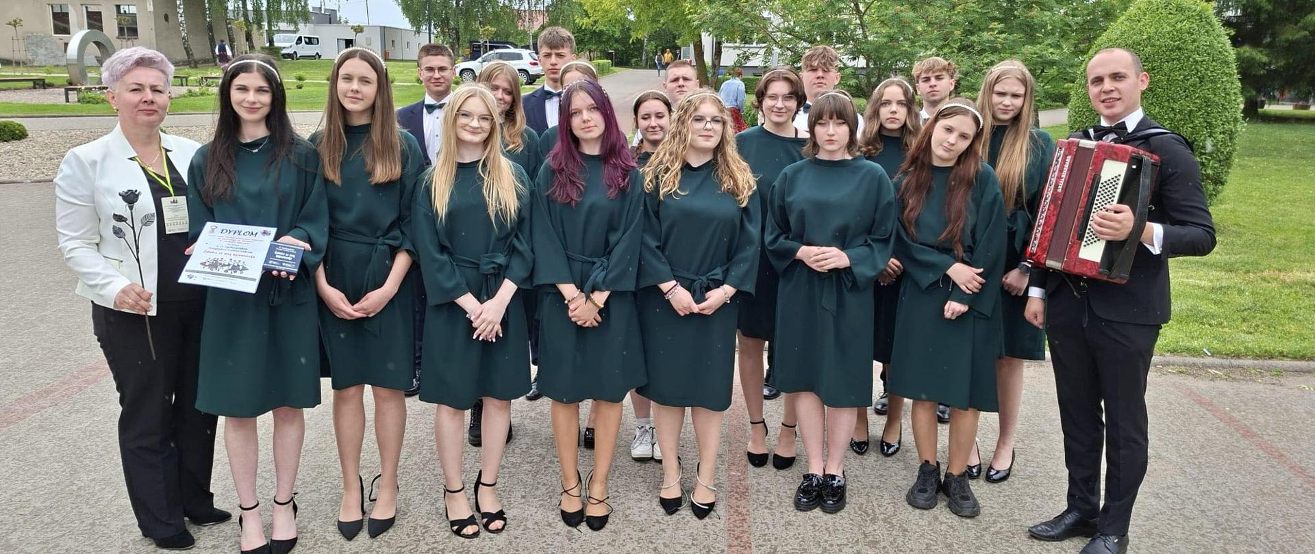 IV Ogólnopolski Przegląd Kultury Ludowej Szkół Rolniczych „Zatańcz ze mną kujawiaczka”