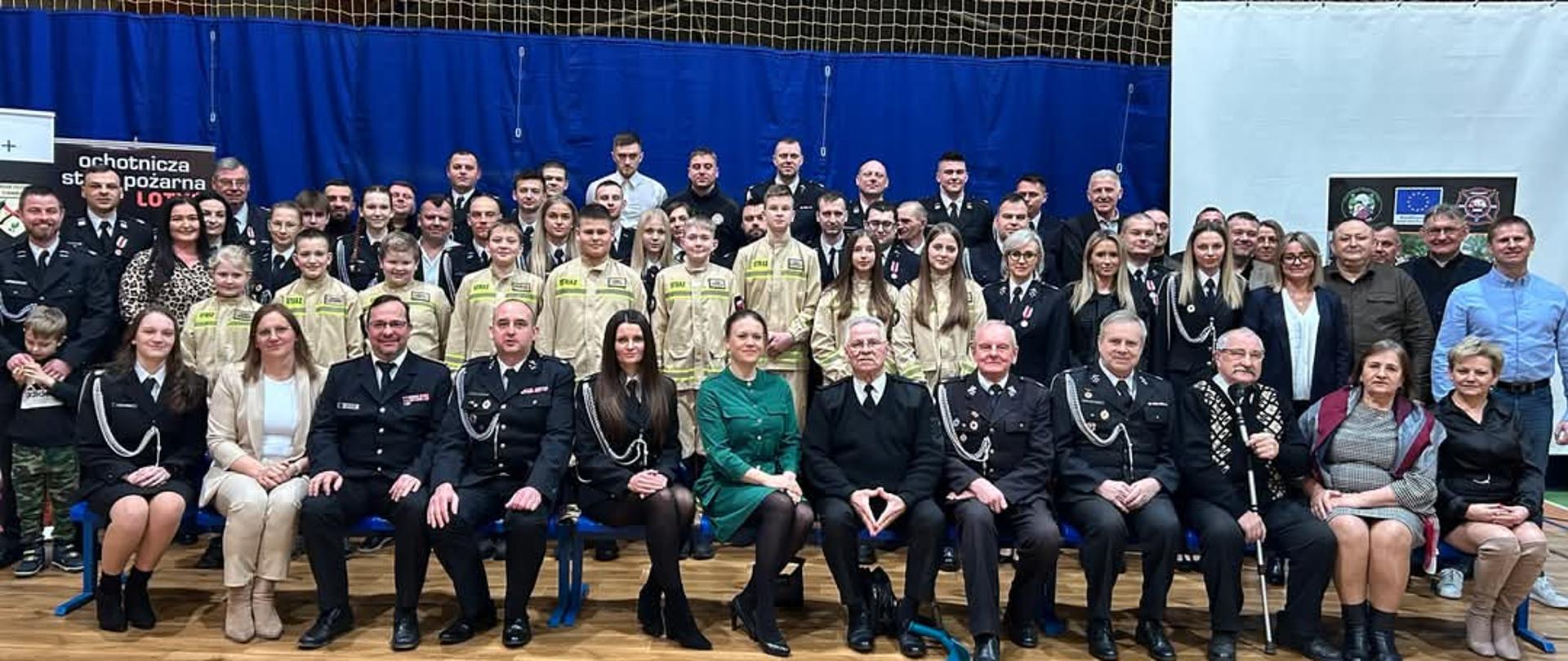 Sala Strażacy zdjęcie grupowe