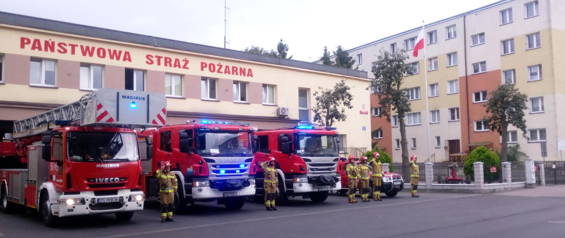 Godzina W -Świnoujscy strażacy oddali hołd Powstańcom Warszawskim