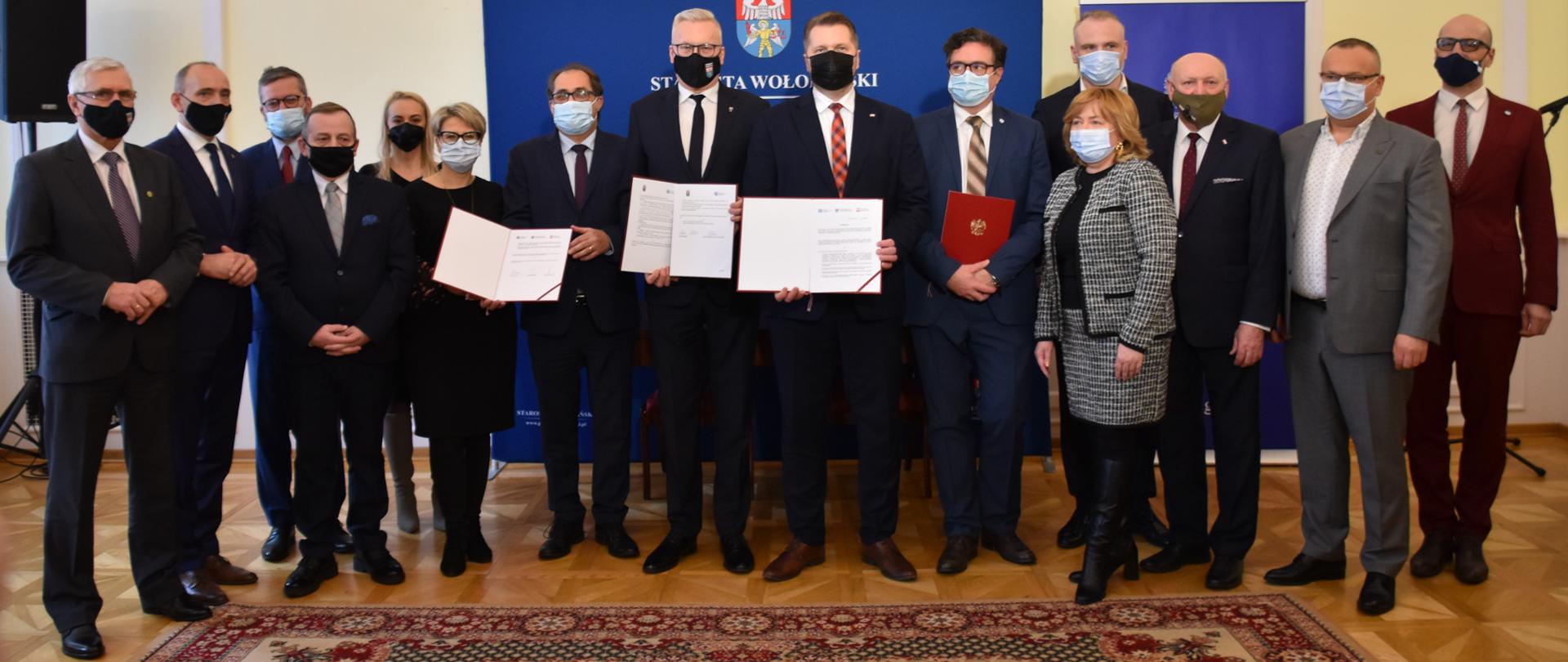 Powstanie barka edukacyjna