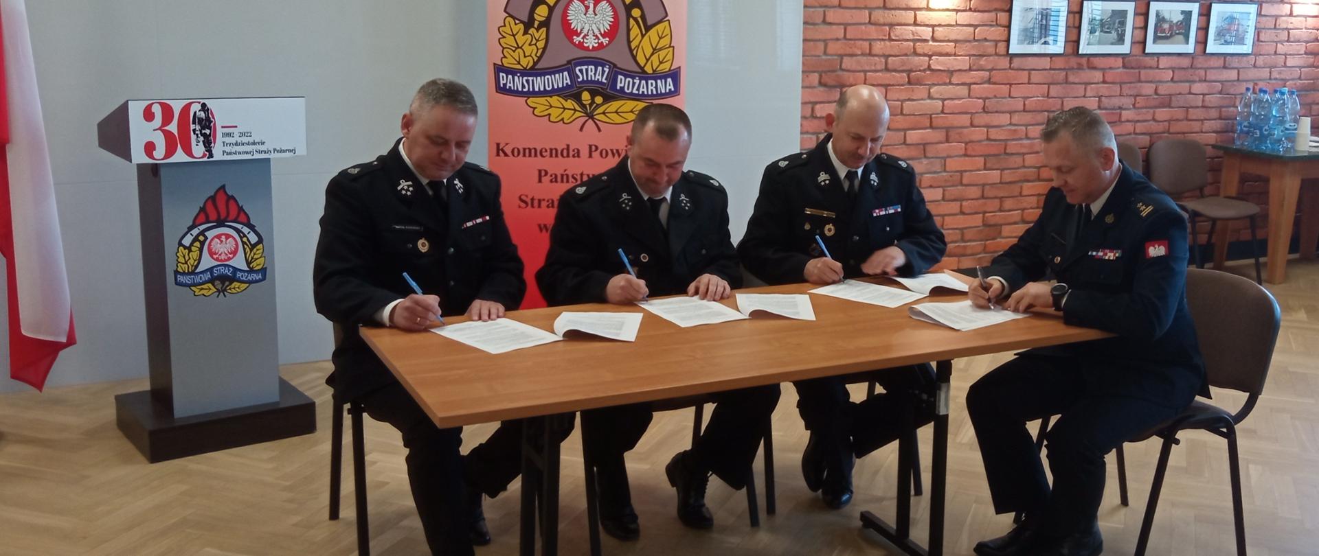 Jednostki OSP powiatu monieckiego pozyskają nowy sprzęt hydrauliczny oraz pralnice do ubrań specjalnych. 