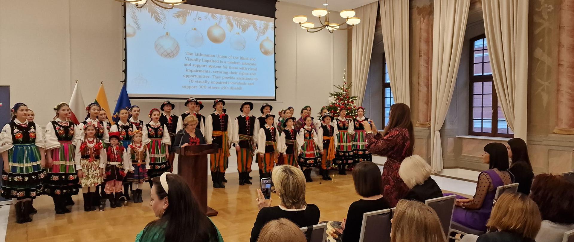 Tarptautinėje Kalėdų labdaros mugė