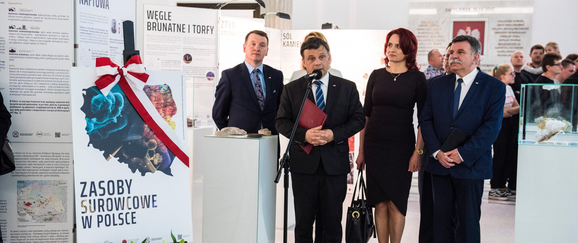 Przemawia wiceminister Mariusz Orion Jędrysek