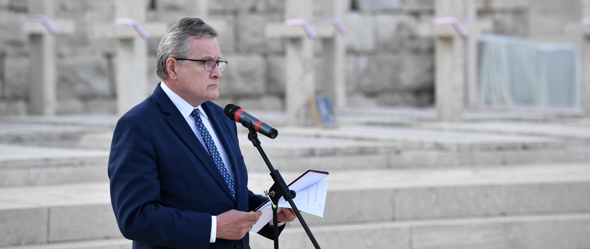 Wicepremier Piotr Gliński na Monte Cassino: „Ofiara ich życia przyniosła plon nie tylko wolnej i suwerennej Polsce, lecz także całej Europie”, PAP/Radek Pietruszka