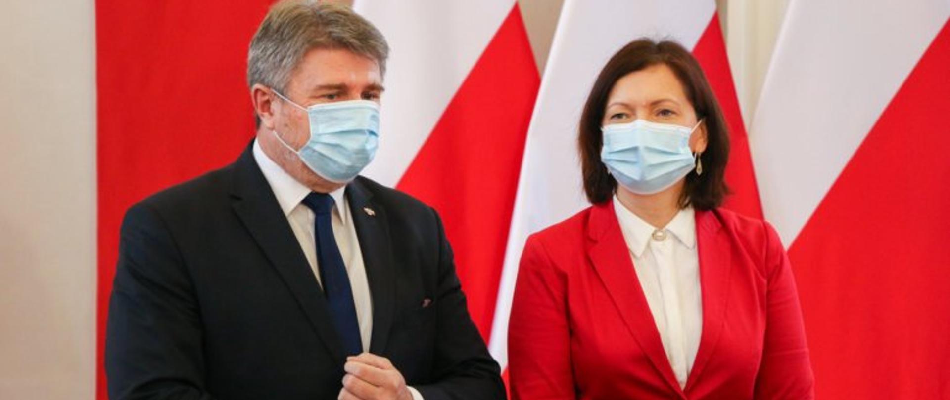 Konferencja prasowa wojewody podkarpackiego dotycząca pomocy dla samorządów poszkodowanych w powodzi