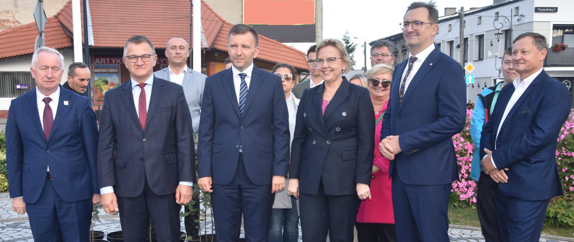 Sławomir Mazurek, zastępca prezesa zarządu NFOŚiGW na konferencji prasowej w Nakle