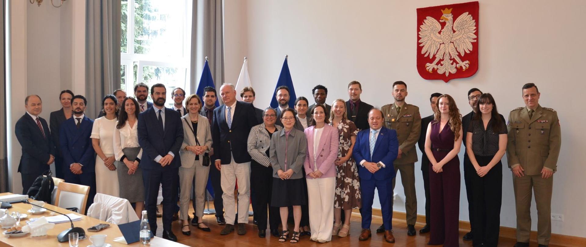  Spotkanie wiceministra Zalewskiego ze studentami Uniwersytetu Hopkinsa