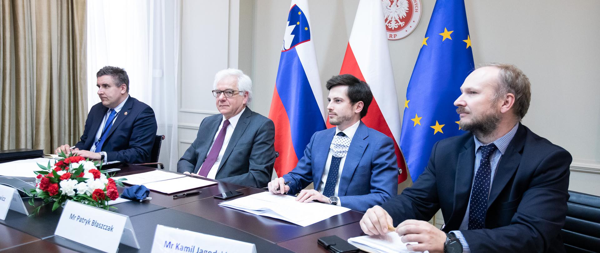 2020.05.11 Warszawa . Minister Jacek Czaputowicz . Wideokonferencja minister SZ Slowenia .Fot. Tymon Markowski / MSZ