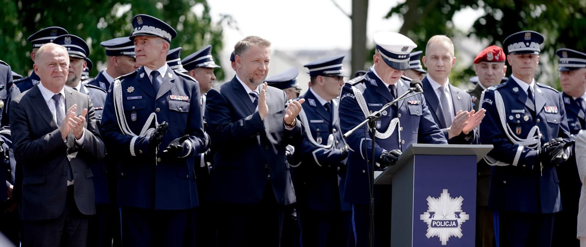 Finał konkursu „Policjant Ruchu Drogowego” w Sieradzu z udziałem kierownictwa MSWiA