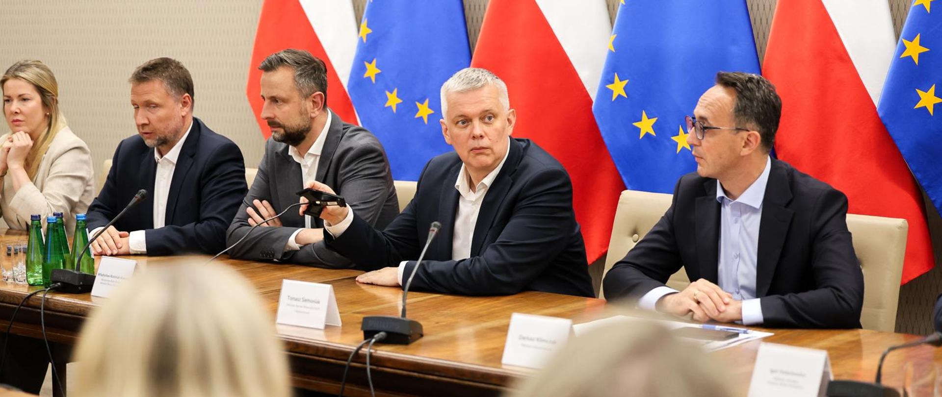 Odprawa wojewodów z przedstawicielami ministerstw w związku z zagrożeniem meteorologicznym