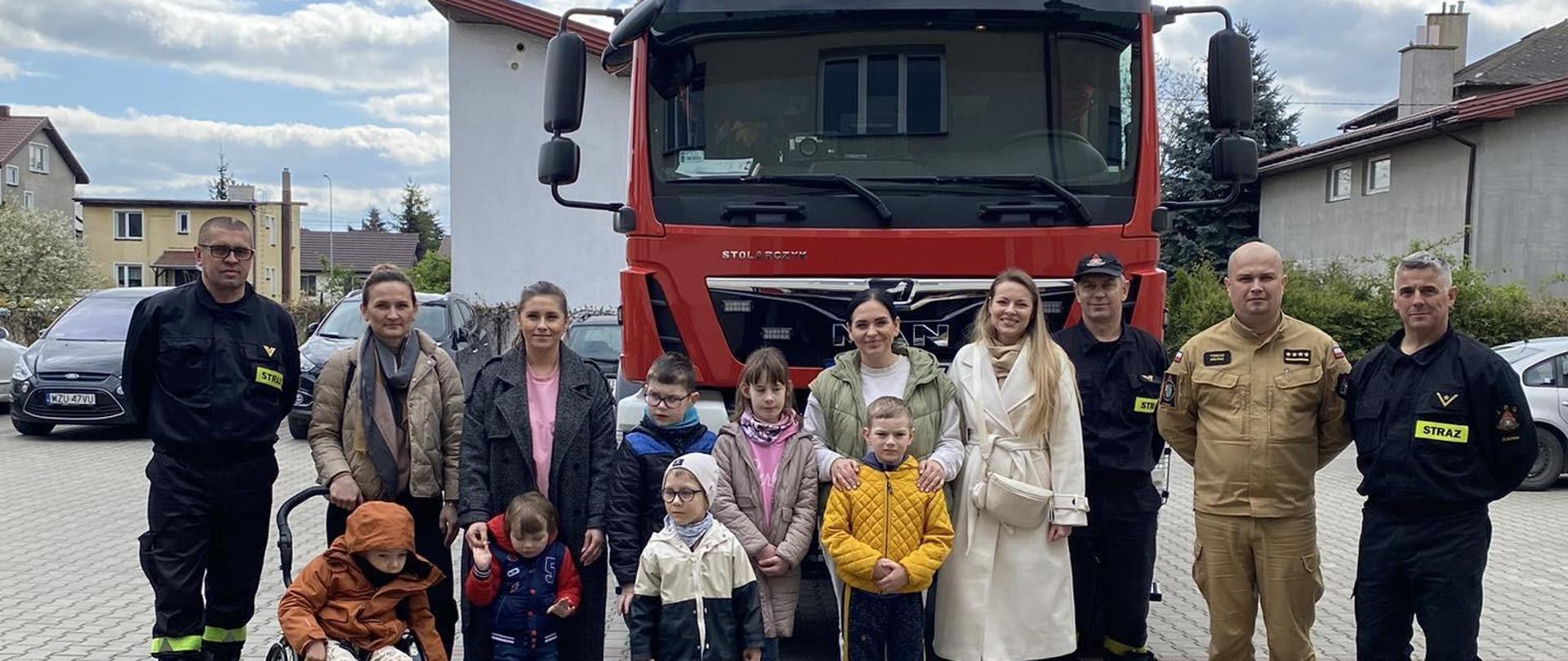 Dzieci z wizytą w Jednostce Ratowniczo – Gaśniczej w Żurominie