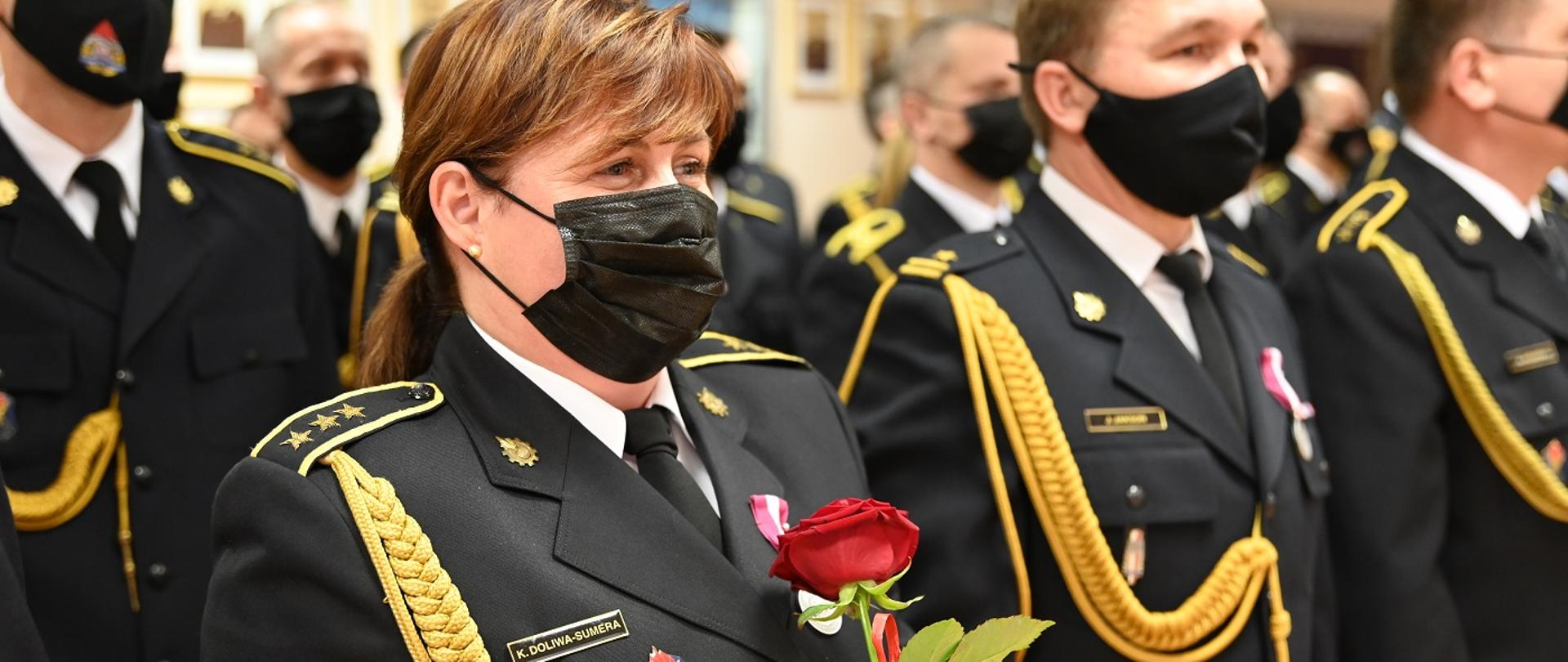 Wśród wyróżnionych były także kobiety służące w Państwowej Straży Pożarnej 