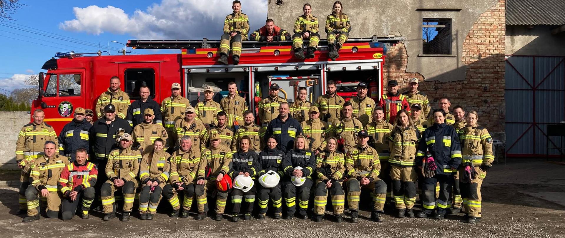 szkolenie z zakresu prowadzenia akcji ratowniczych z udziałem pojazdów elektrycznych i urządzeń fotowoltaicznych 