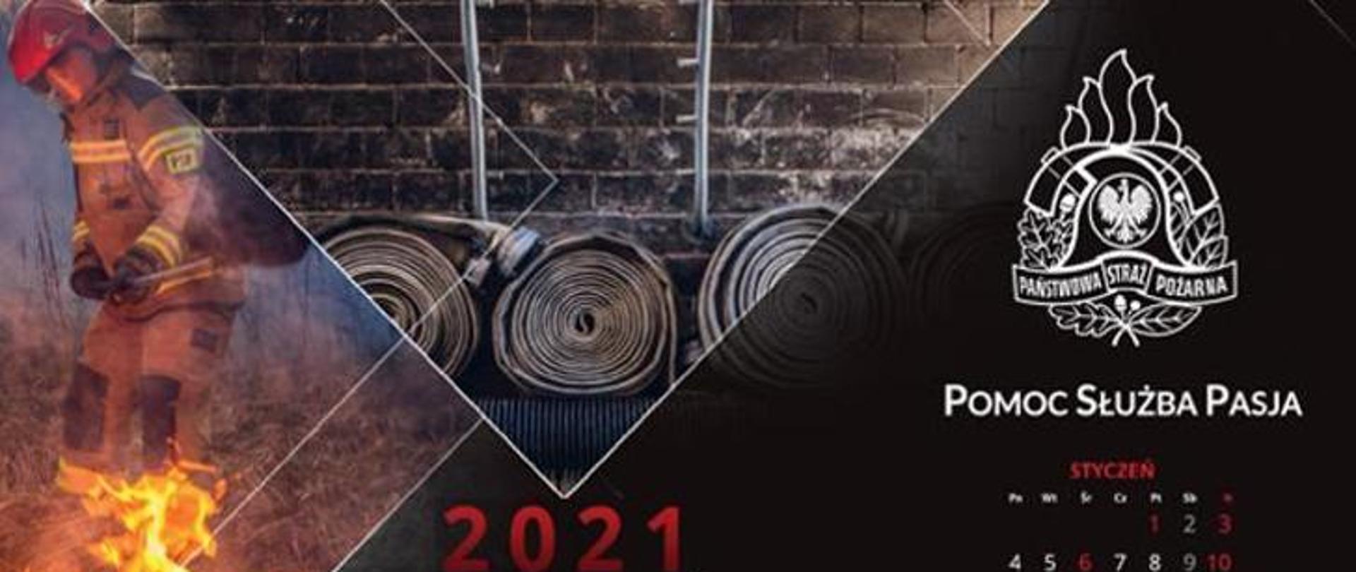 Załączone zdjęcie przedstawia projekt kalendarza strażackiego na rok 2021. Na obrazku znajduje się logo straży pożarnej, węże strażackie i strażak gaszący palącą się trawę przy użyciu tłumicy.