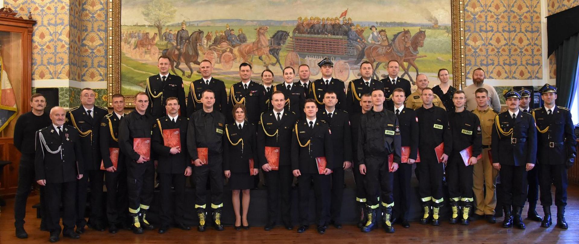 Narodowe Święto Niepodległości w Komendzie Miejskiej PSP we Włocławku 2025