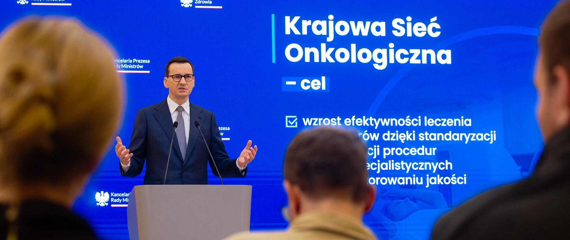 Premier Mateusz Morawiecki podczas konferencji dot. Krajowej Sieci Onkologicznej.