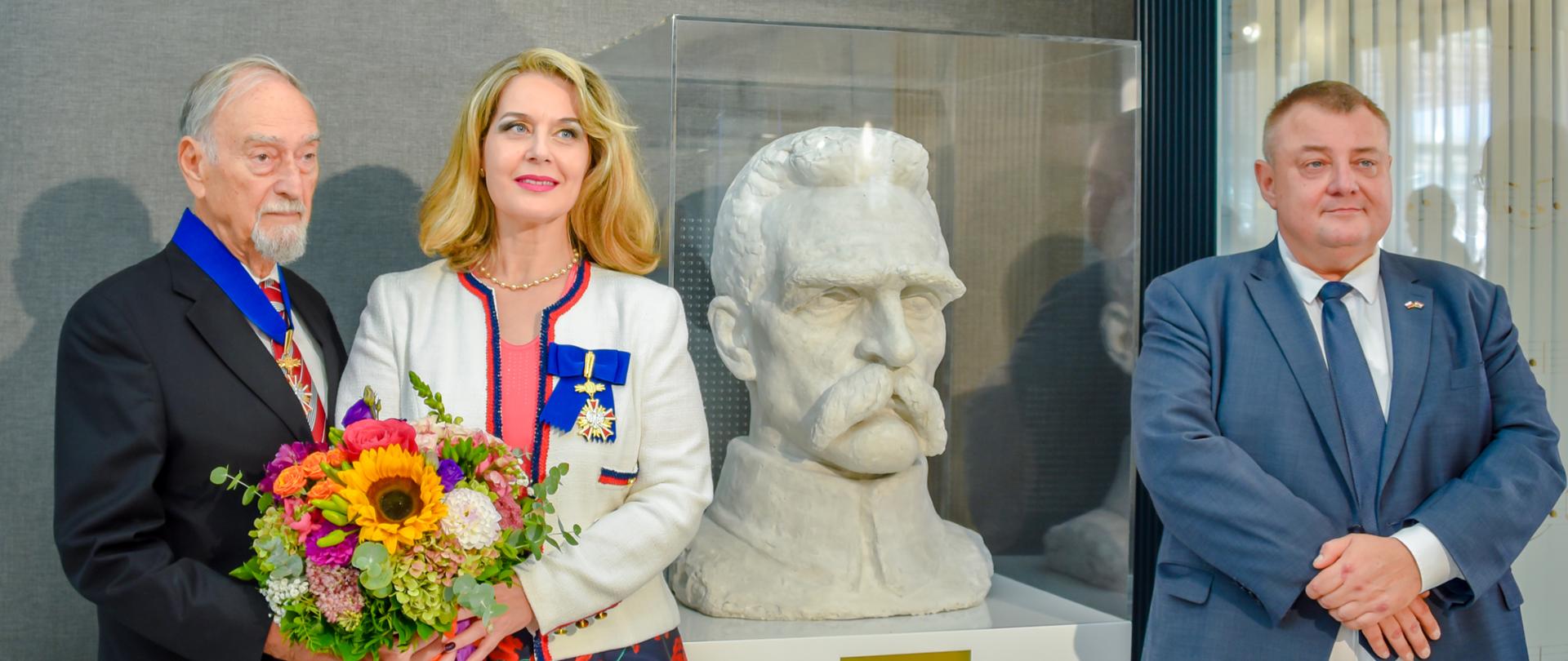 Rodzina chorwackiego rzeźbiarza odznaczona Krzyżem Komandorskim Orderu Zasługi Rzeczpospolitej Polskiej